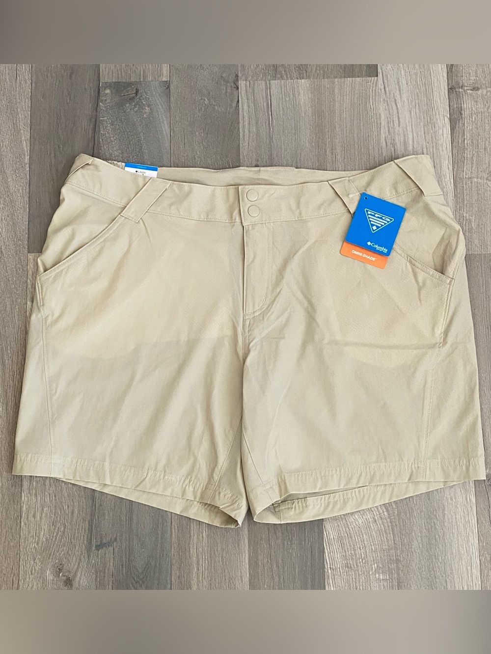 Columbia Women's Short 16 Reg Fit Coral Point III PFG Omni Shade Pockets UPF New